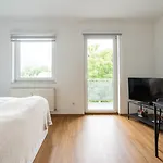 Farawayhomes #10 Apartment *